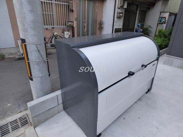 敷地内・建物