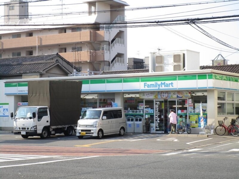 コンビニ